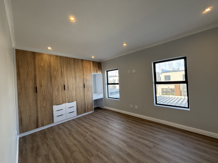 4 Bedroom Property for Sale in Sandown Western Cape